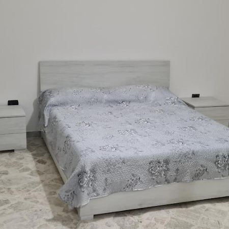 布林迪西Jajo公寓 外观 照片